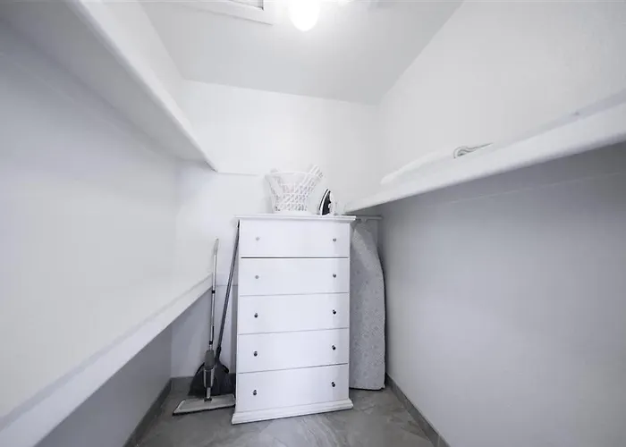 240 Fully Furnished, Wifi Included * Scottsdale
