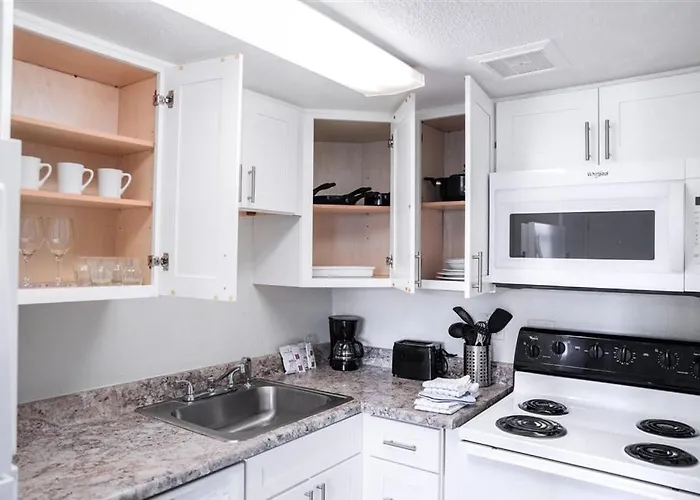 240 Fully Furnished, Wifi Included *